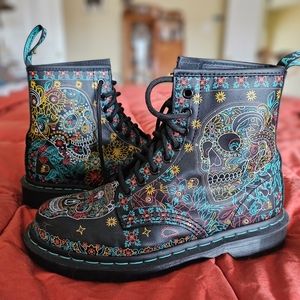 Dr.Martens 1460 Skull Size 8